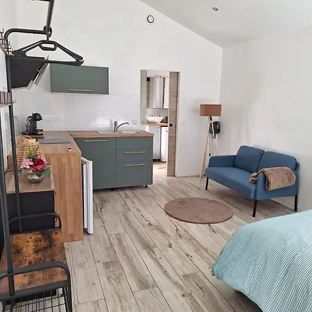 La Maison Du Bout D En Apartment